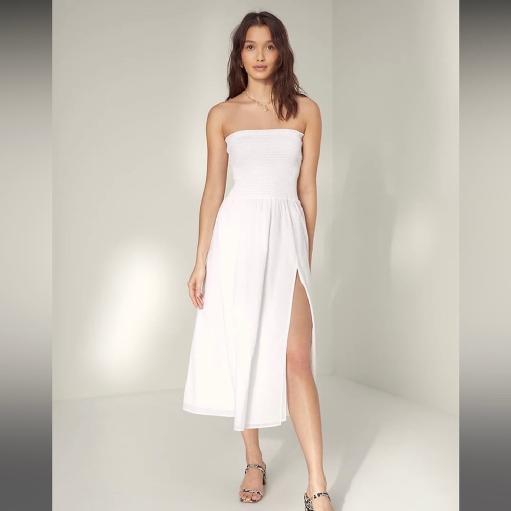 Aritzia’s Wilfred Odyssey DressStrapless White Smocked Midi Dress with Side Slit